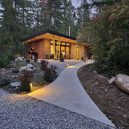 Hotel The Shed At Moon Dance Madeira Park Exterior foto