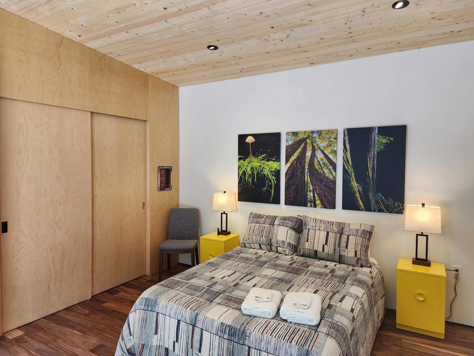 Hotel The Shed At Moon Dance Madeira Park Exterior foto